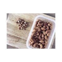 High quality cashew nuts supplied in volume for wholesale markets