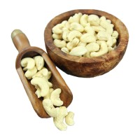 Reliable supply of cashew nuts available for distributors and retail buyers